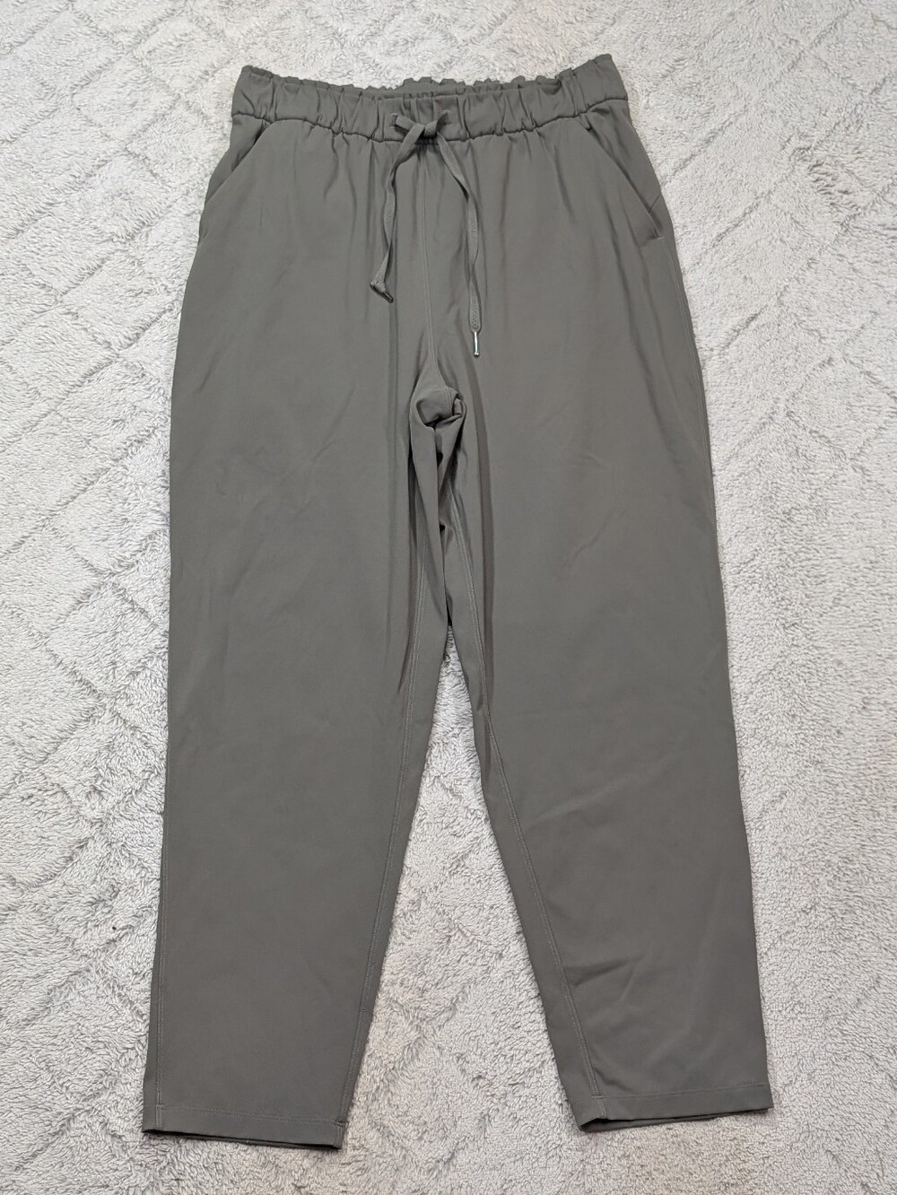 Lululemon Pants Womens 10 Gray Sage Keep Moving Performance Stretch ⅞ Casual